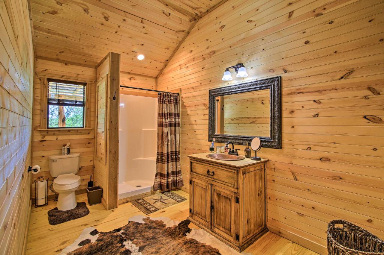 Rustic-Chic Country Cabin - 10 Mi To Main Street! Fredericksburg Exterior photo