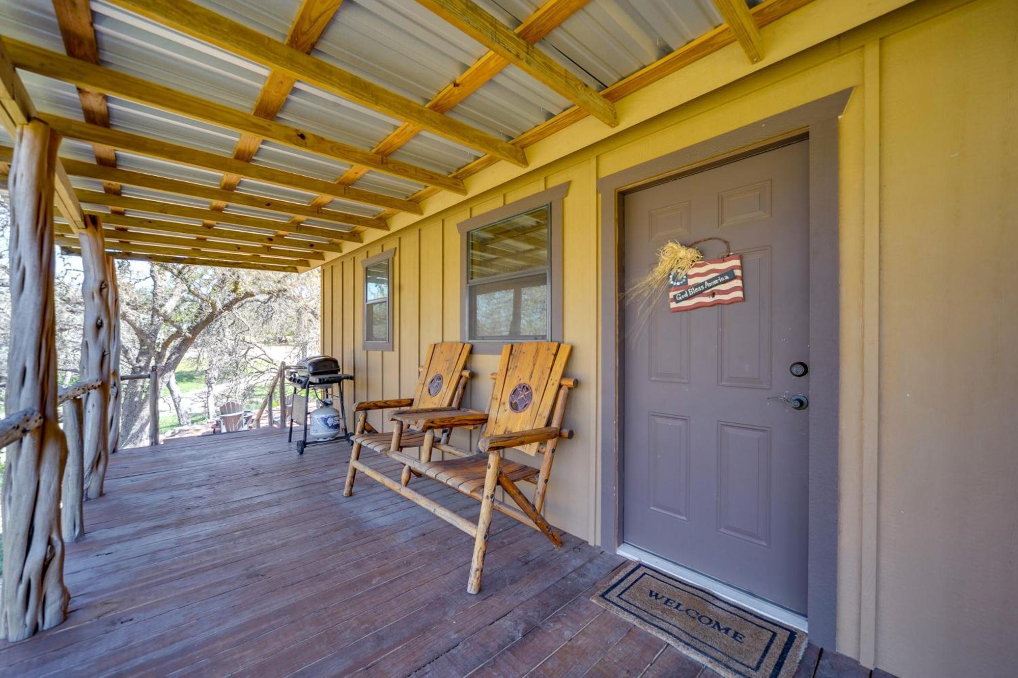 Rustic-Chic Country Cabin - 10 Mi To Main Street! Fredericksburg Exterior photo