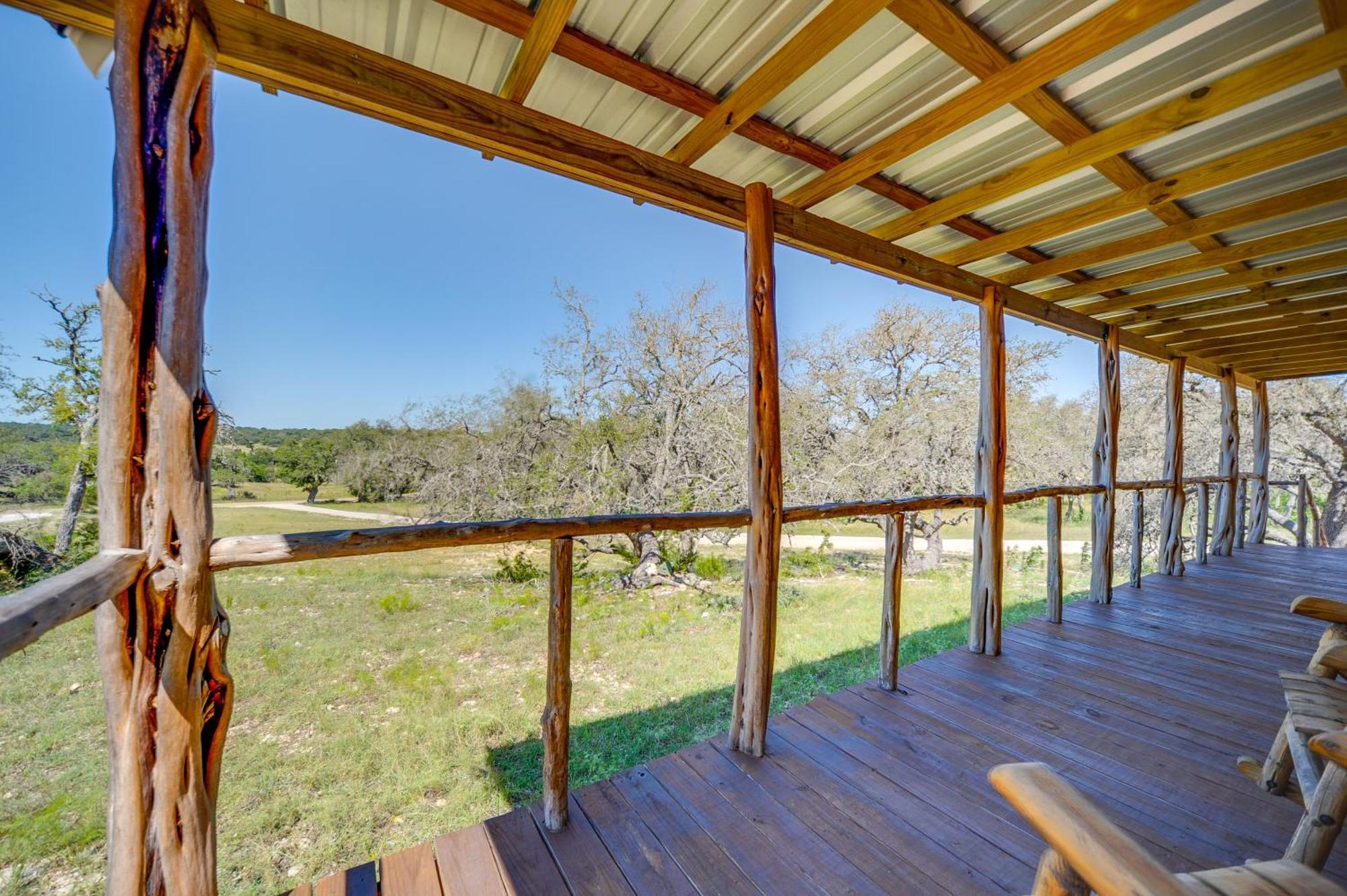 Rustic-Chic Country Cabin - 10 Mi To Main Street! Fredericksburg Exterior photo